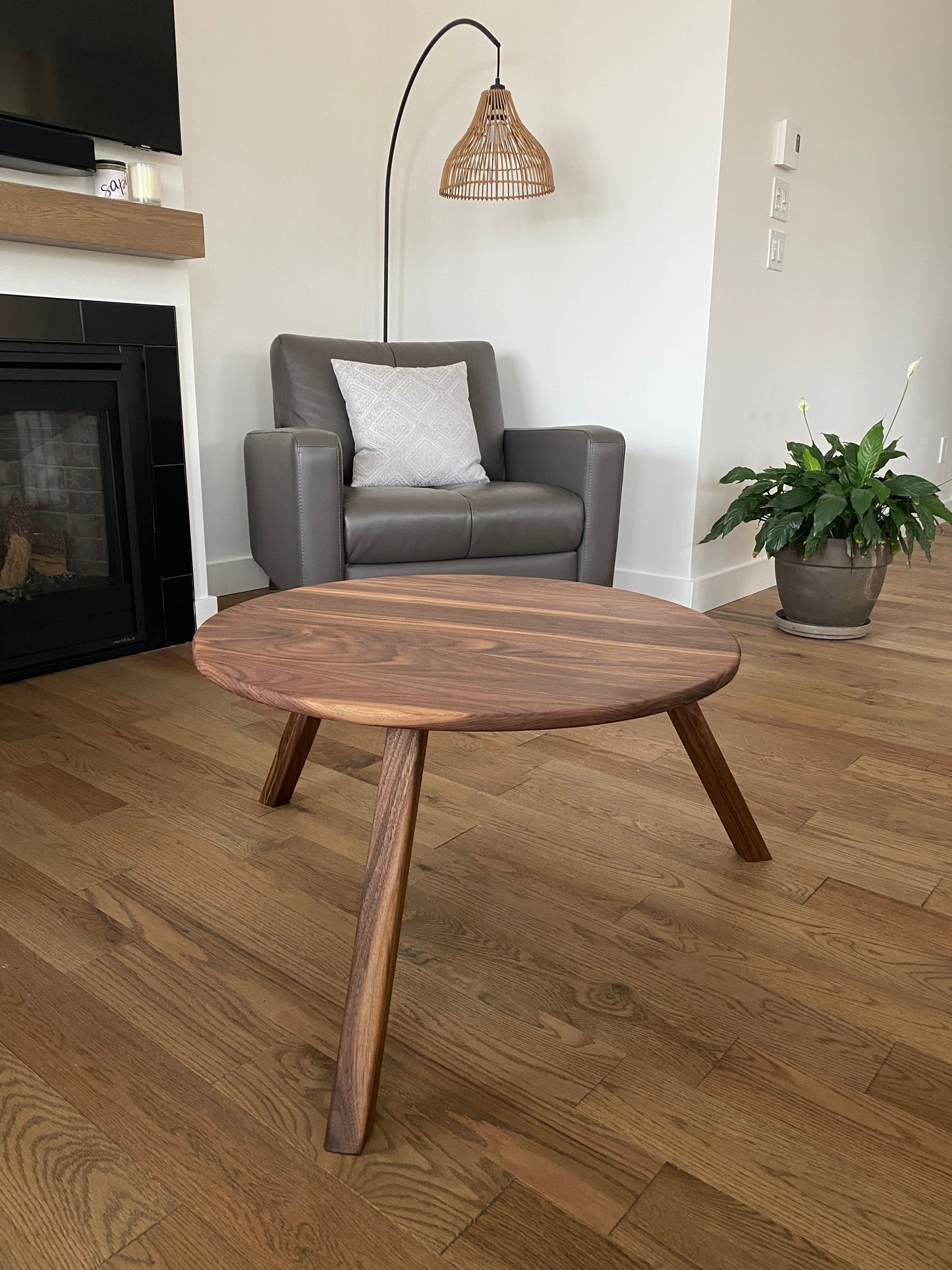 Table basse en noyer noir
