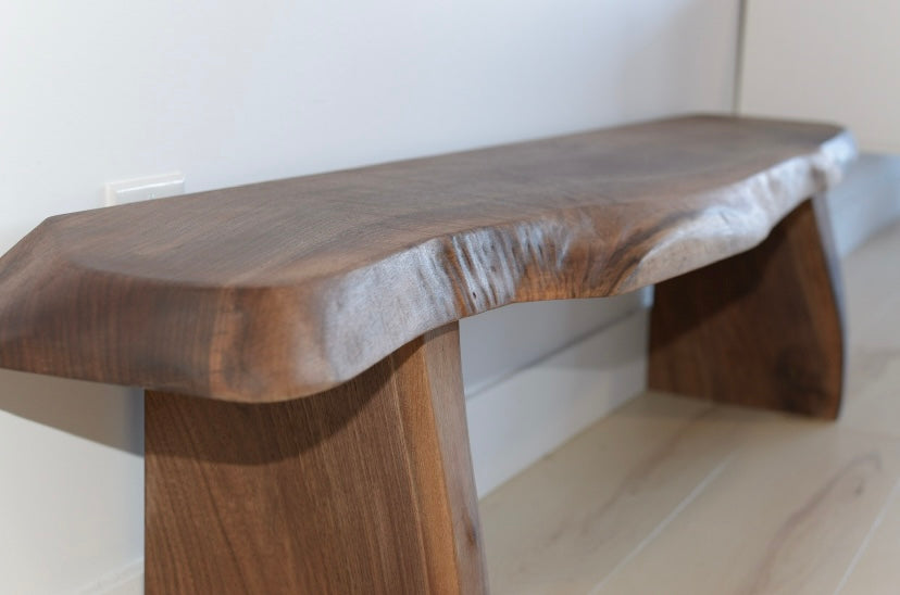 Banc en noyer