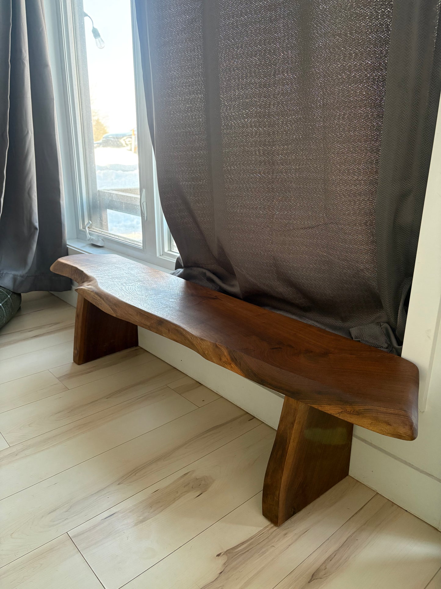 Banc en noyer